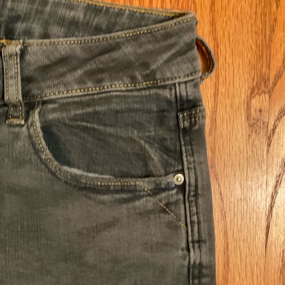 Zara Basic Denim Jeans, Faded Black, Distressed w/ Holes Raw Hem, 5-Pocket, Sz 4 - Picture 4 of 15